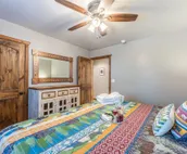 The Great Escape | Gas Grill, Hot Tub, Fireplace!