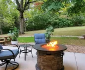 Peaceful retreat, just 10 minutes outside of town