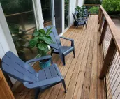 Peaceful retreat, just 10 minutes outside of town
