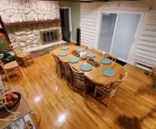 Peaceful retreat, just 10 minutes outside of town