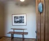 Luxe Designer Oceanfront, Courtyard, Dog-Friendly
