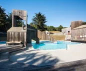 Luxe Designer Oceanfront, Courtyard, Dog-Friendly