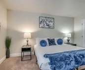 BLU Nostalgia *KING BED*