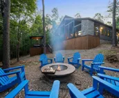 Brookhaven · Brookhaven, a hillside hideaway for 11, 4 BR  4 BA, hot tub, fir...