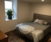 4 bedrooms 3 bath, Tranquil Home, Master suite & Jet tub, Mins from Hot Springs