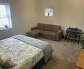 4 bedrooms 3 bath, Tranquil Home, Master suite & Jet tub, Mins from Hot Springs