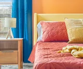 Dallas Retro House | KING Bed & Backyard