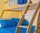Dallas Retro House | KING Bed & Backyard