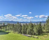 Secluded Home: Access Spokane & Coeur d'Alene
