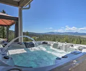 Secluded Home: Access Spokane & Coeur d'Alene