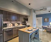 Sleek Studio Near Dtwn Dining & Entertainment