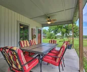 Spacious Apt Overlooking AR River: Near Dtwn!