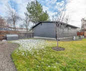 Mid Century Modern + 5min to Downtown + Walk to River + Hot Tub + Dog Friendly