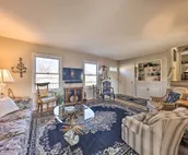Cozy Kansas City Home w/ Yard - 9 Mi to Dtwn!