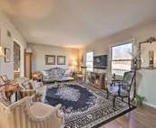 Cozy Kansas City Home w/ Yard - 9 Mi to Dtwn!