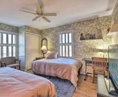 Cozy Kansas City Home w/ Yard - 9 Mi to Dtwn!