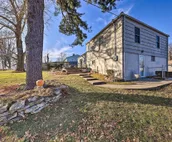 Cozy Kansas City Home w/ Yard - 9 Mi to Dtwn!