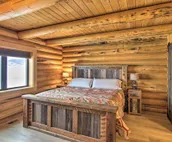 Cozy Livingston Cabin: Deck w/ Mountain Views!