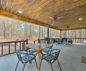 Chic Woodlands Escape w/ Hot Tub & Fire Pit!
