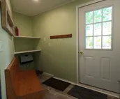 Creekside Retreat Minutes From Hot Springs
