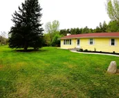 Creekside Retreat Minutes From Hot Springs