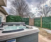 East Earl Retreat w/ Hot Tub < 4 Mi to Town!