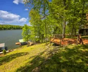 Hot Tub | 4 Kayaks | Swim Mat | Great Swimming!
