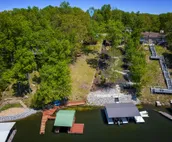 Hot Tub | 4 Kayaks | Swim Mat | Great Swimming!