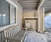 Epic Mammoth Lakes Getaway w/ Shared Pool, Hot Tub