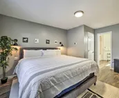 Epic Mammoth Lakes Getaway w/ Shared Pool, Hot Tub