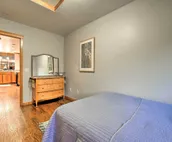 Woodinville Home w/ Furnished Deck & Fire Pit