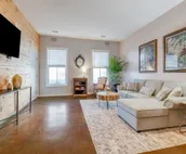 ⭐Southern Charmer•Historic Downtown•Private Porch⭐