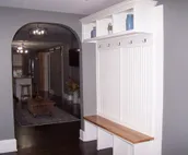 Pet Friendly cute, clean home in proximity to Fort Wayne and major highways