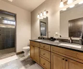 Dream Catcher- Spacious Rooms & Views- Sleeps 18