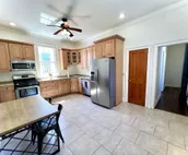Behind Frenchmen St, 1 block to French Quarter Marigny Spacious King Bed Condo