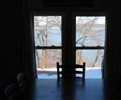 Lake View cottage, secluded, quiet, total remodel, 3 king beds