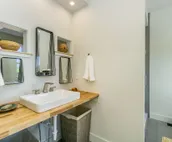 Spectacular Home in Peaceful Area – Vineyard Views