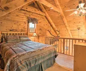 Whitewood Cabin: Deck, Gas Grill & Hot Tub!