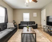 Sleek 1 Bd Remodeled Apt. In the heart of Downtown