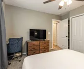 Sleek 1 Bd Remodeled Apt. In the heart of Downtown