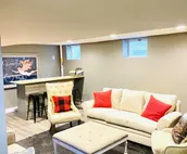 Buffalo Hallow: 2 House Acreage Retreat, Reunion, Groups, Outdoor Entertaining