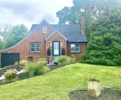 Buffalo Hallow: 2 House Acreage Retreat, Reunion, Groups, Outdoor Entertaining
