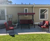 Cheerful 2 bedroom 2 bath home in Sheridan.