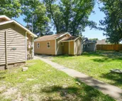 Spacious Two-Bedroom Cabin 9
