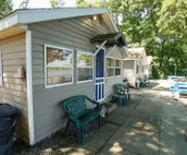 Cozy Two Bedroom Lakeview Cabin 2