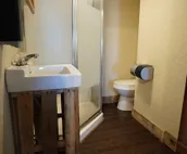 Cozy Two Bedroom Lakeview Cabin 2
