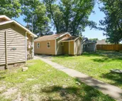 Cozy Two Bedroom Lakeview Cabin 2