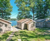Cozy Two Bedroom Lakeview Cabin 2