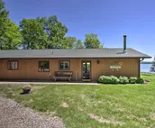 Lakefront Hackensack Cabin w/ Patio & Grill!