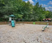 Stunning VIEWS|Fire Pit|Easy Drive| Easy Check Out